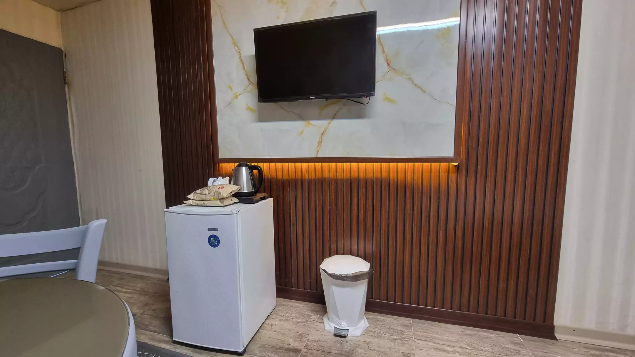 Alibaba https://cdn.alibaba.ir/ostorage/hotel-accommodation-images/6859344eac13a7ed0d84dfd5_سوییت سه تخته (1).webp